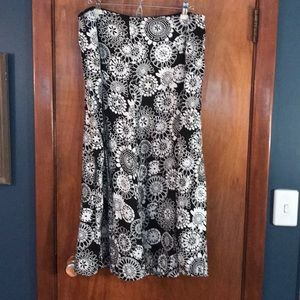 Cotton below knee skirt